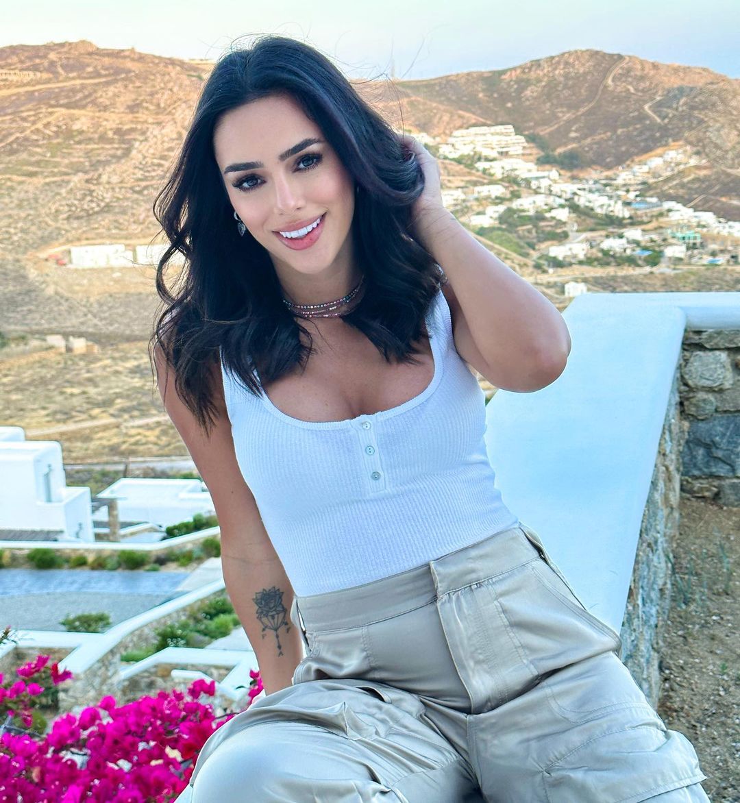 أسرار إطلالات برونا بيانكاردي إلهام من الألماس والمجوهرات مجلة هي